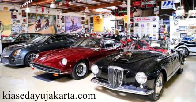4 Kolektor Mobil Klasik dengan Koleksi Terbanyak dan Termahal
