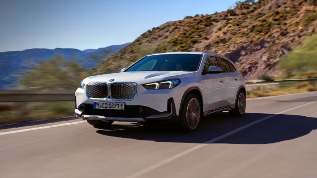 BMW iX1: Evolusi SUV Listrik Kompak yang Menyatukan Gaya